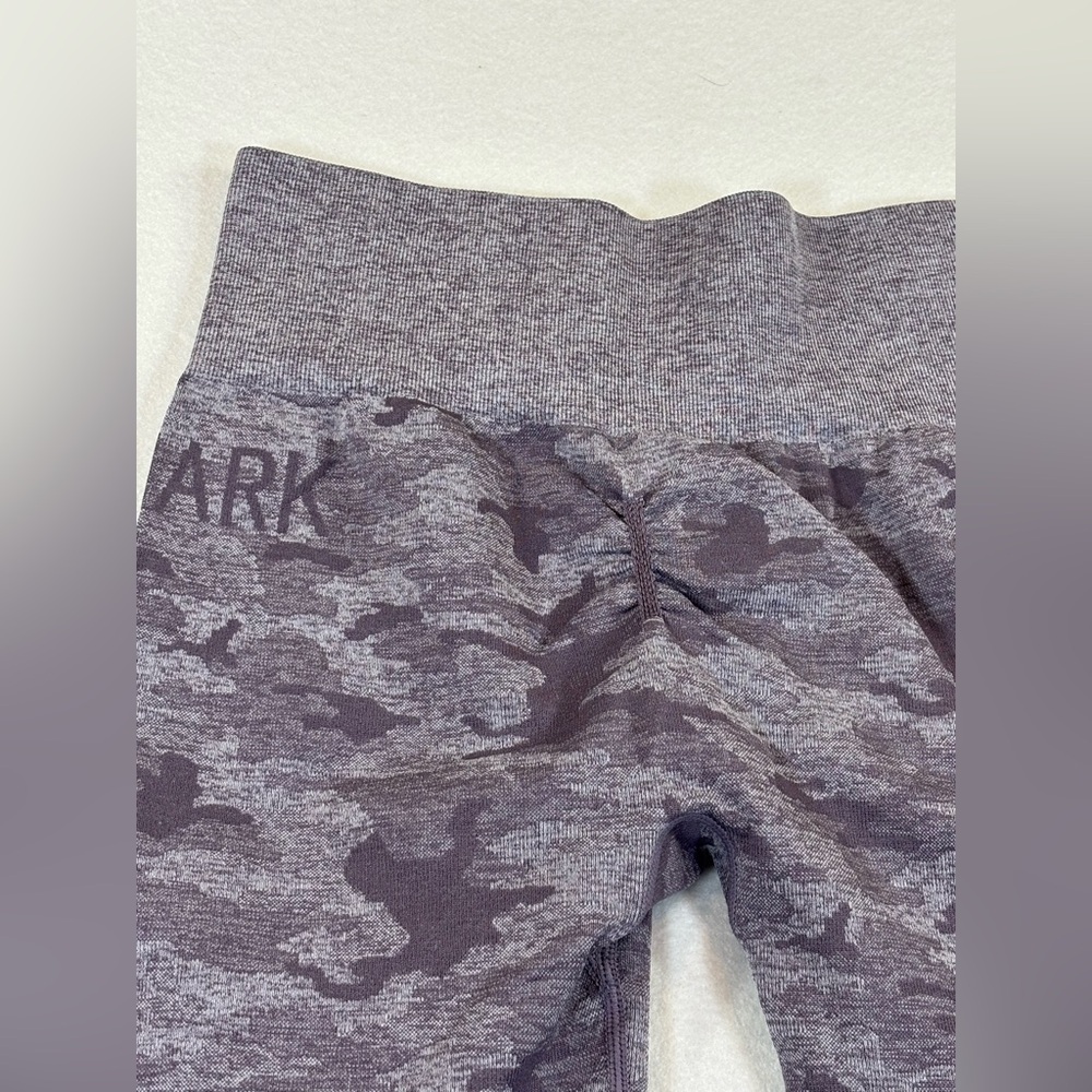 Gymshark Purple Camo Leggings Size‎ S - Picture 4 of 7